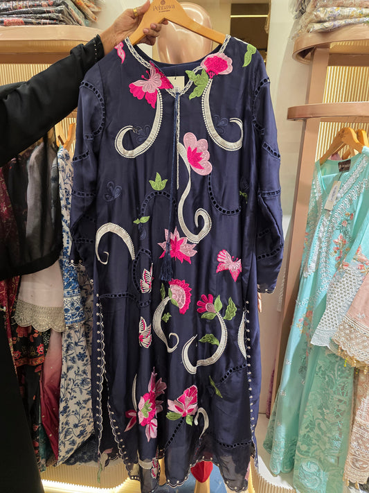 Pehnawa Kaftan Luxury Silk Embroidered 3Pc Stitched Suit PA-226