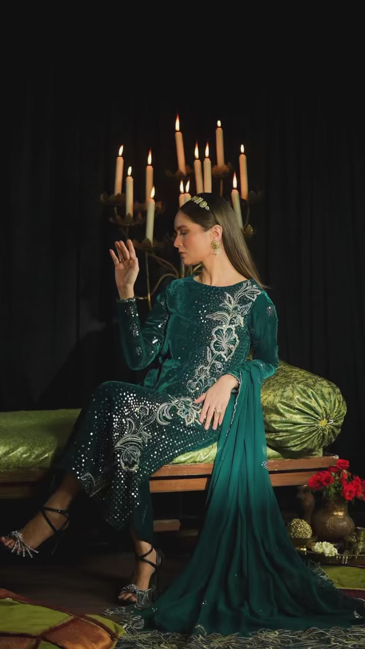 Iznik Luxury Velvet Embroidered Suit Unstitched 3 Piece - IV-47