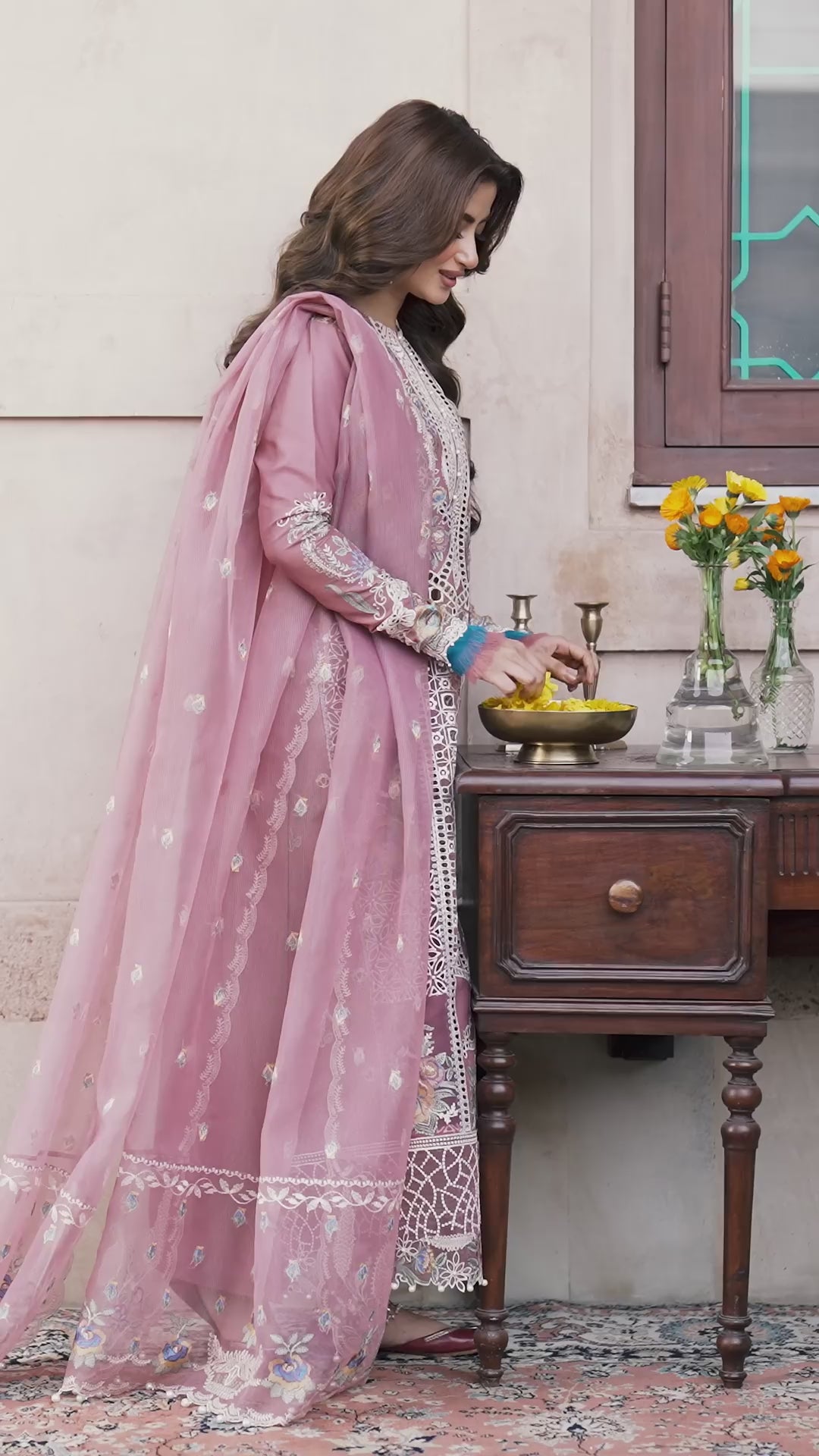 Bin Ilyas Luxury Lawn Embroidered Unstithced 3Pc Collection 407-B DILBARO