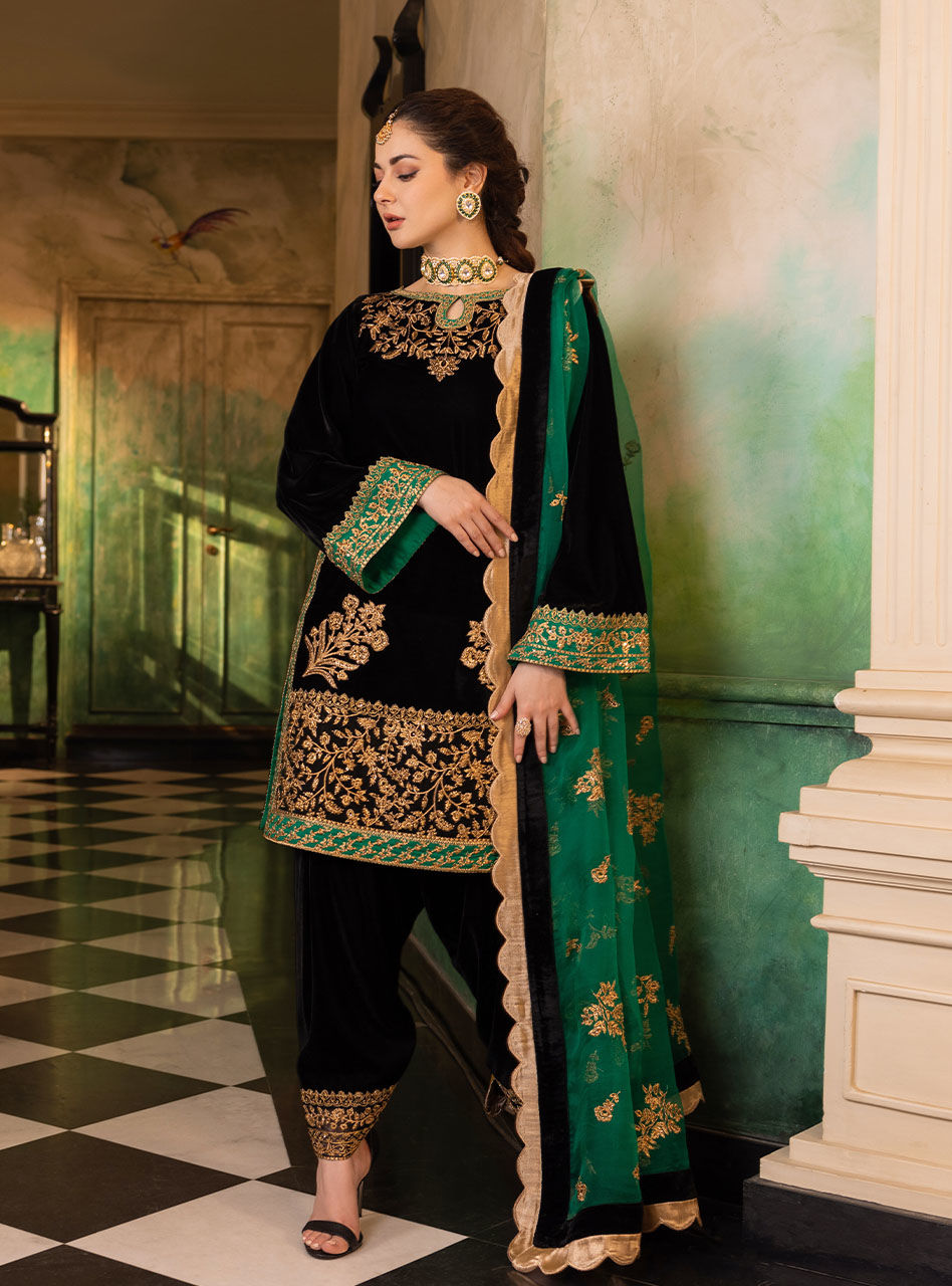 Zainab Chottani Embroidered Velvet Suits Unstitched 3 Piece ZC22V 01 Zimmel - Luxury Collection