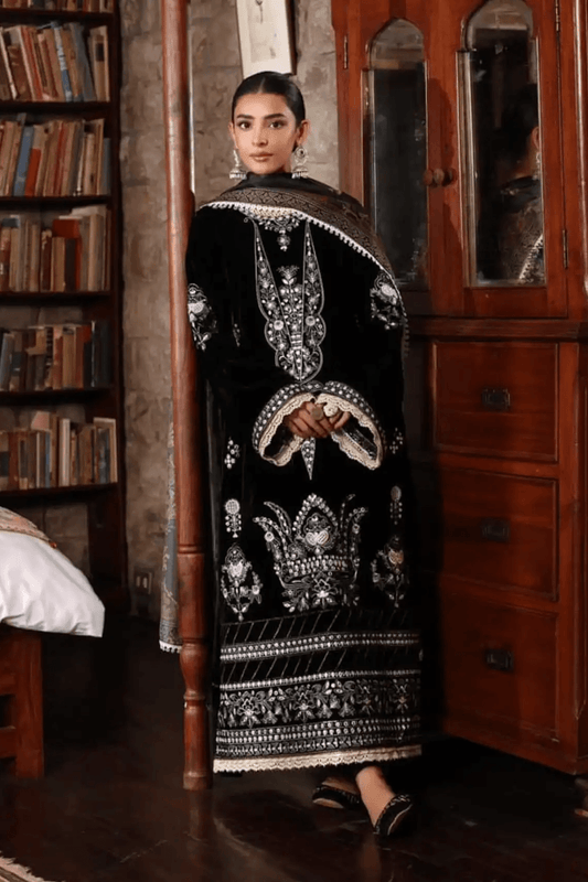 Noor By Saadia Asad Luxury Velvet Collection 3 Pc Unstitched PAREEHA D-12