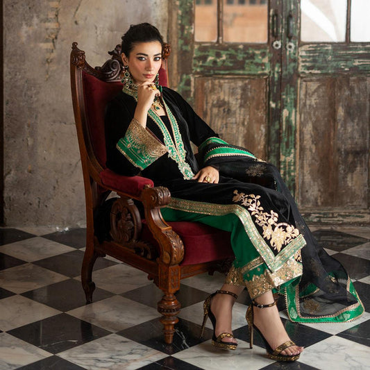 Zainab Chottani Embroidered 9000 Micro Velvet Unstitched 3Pc Suit D-01 VANYA