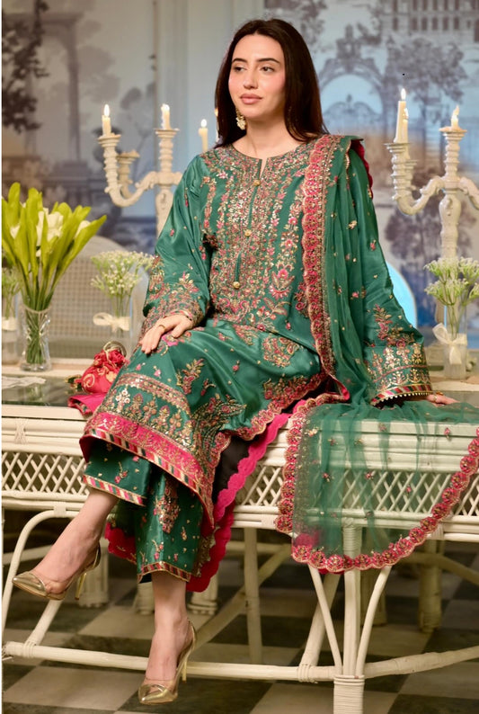Aneela’s Bottle Green Sequence Embroidered Lawn 3PC Unstitched Suit