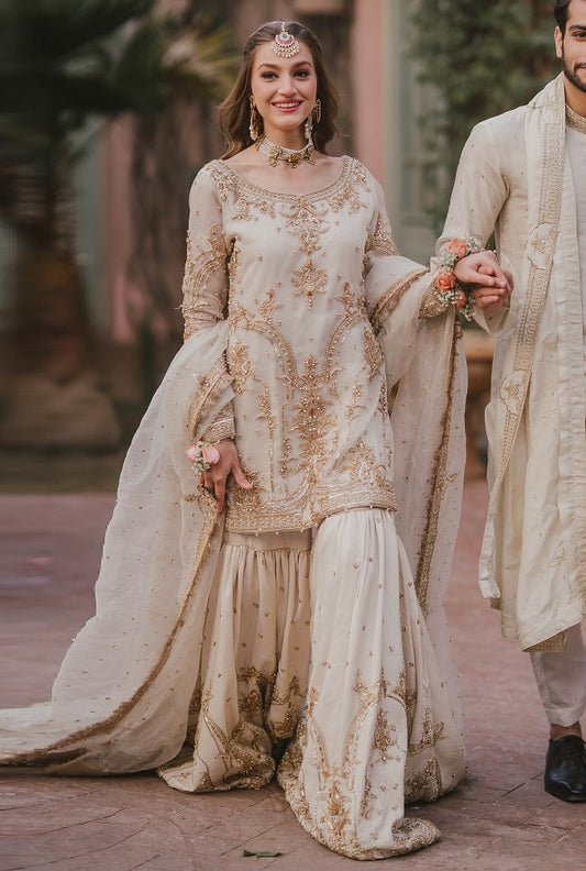 Maha Wajahat Organza Embroidered Unsticthed 3 Piece Zohra