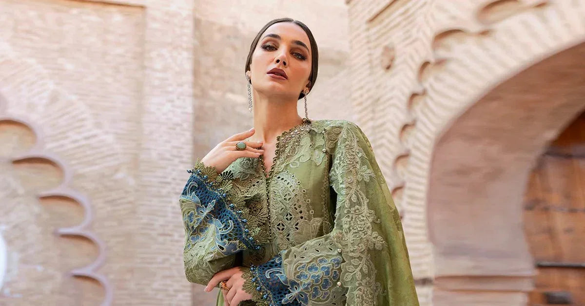 Maria.B Luxury Embroidered Unstitched Lawn Collection D - 2501 - A - 3 Pieces Lawn - Zainabjees