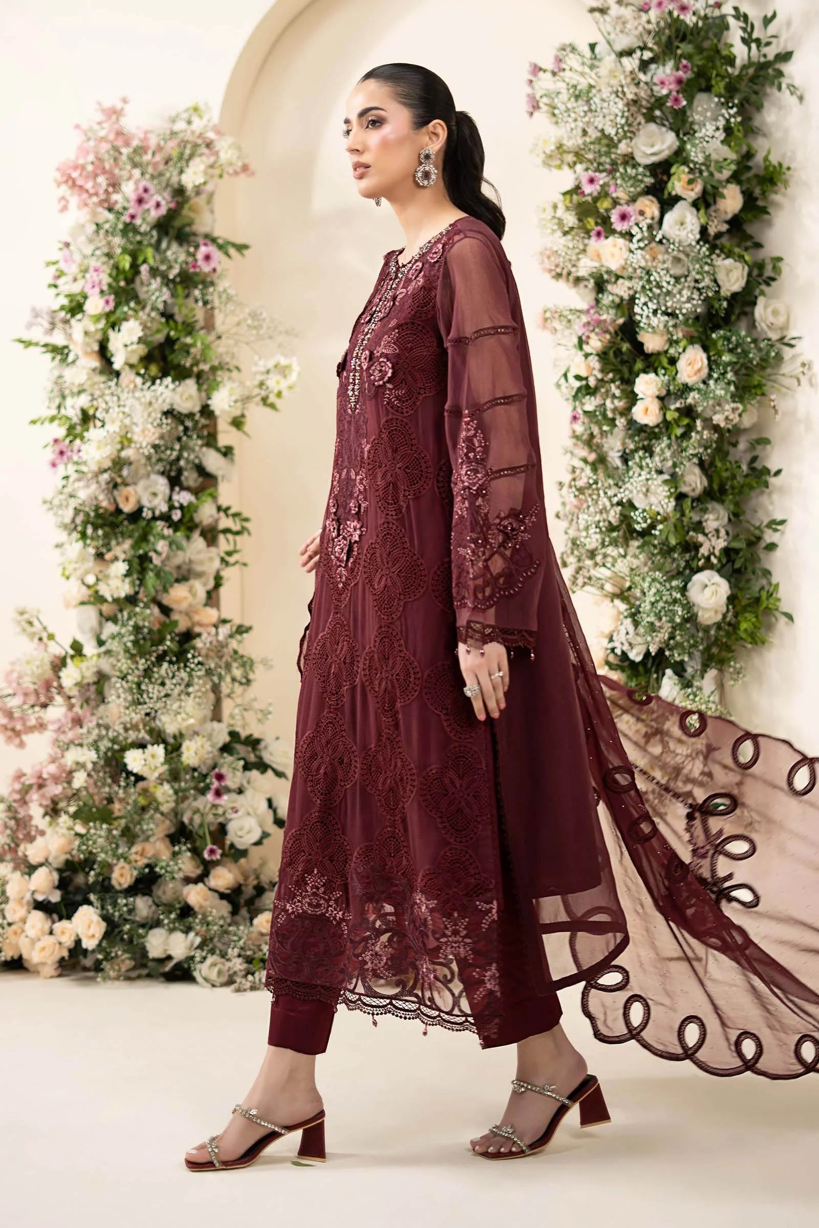 Maria.B Luxury Chiffon Embroidered Collection MCS-26-108-Burgundy – Zainabjees