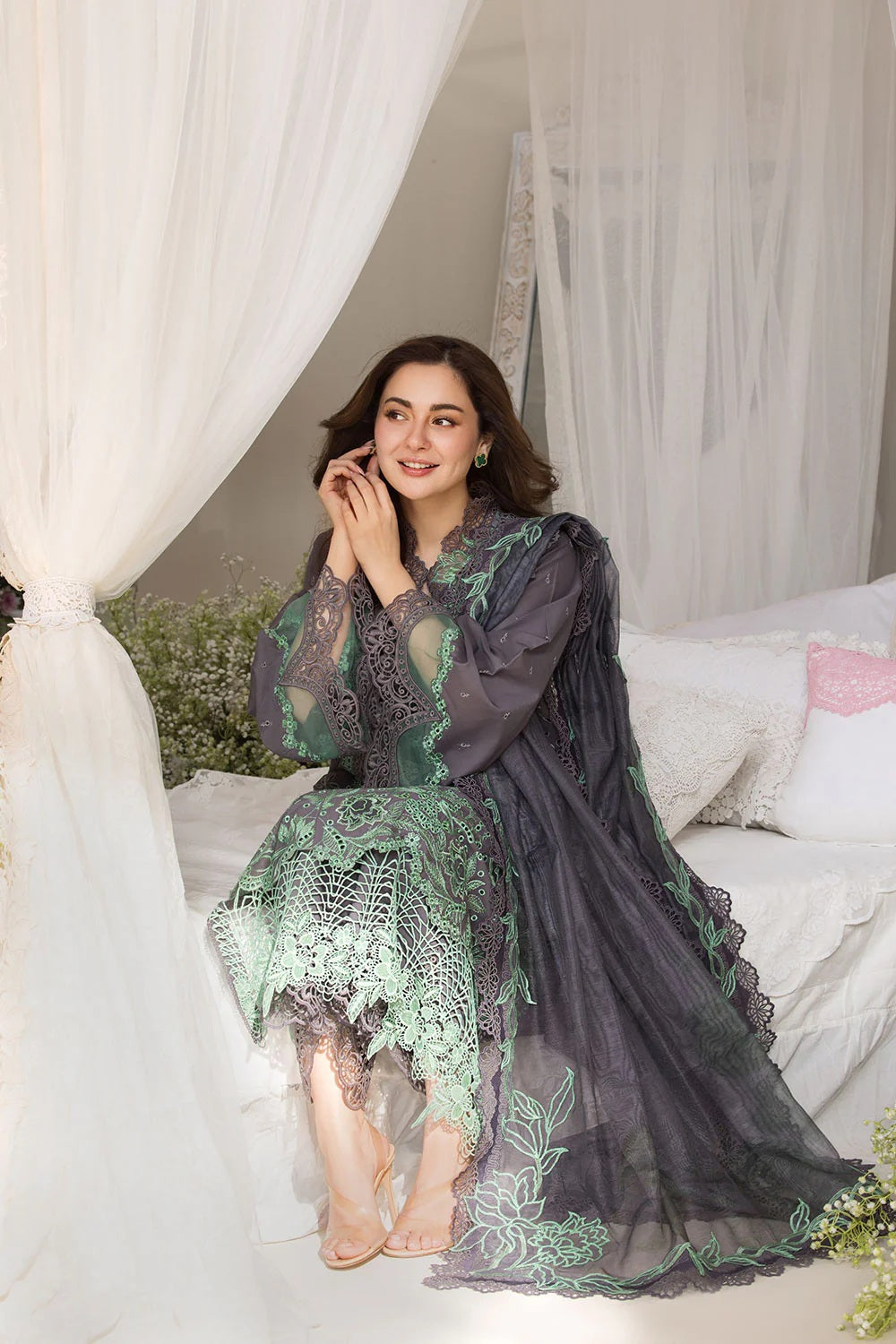 open lace back dress Sobia Nazir - 3B