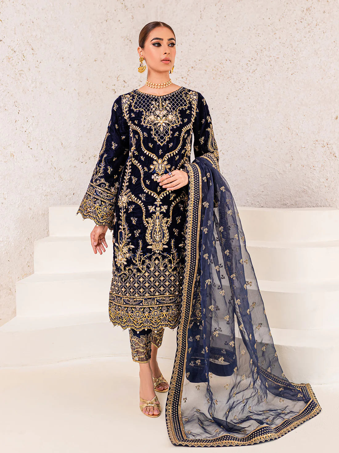 Gulaal Embroidered Velvet Suits Unstitched 3 Piece INSIYAH 03- Luxury Collection