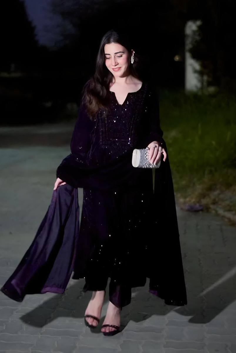 aneelas collection purple dress Photos by Aneelas Collection (@aneelas_collection) March 22, 2026